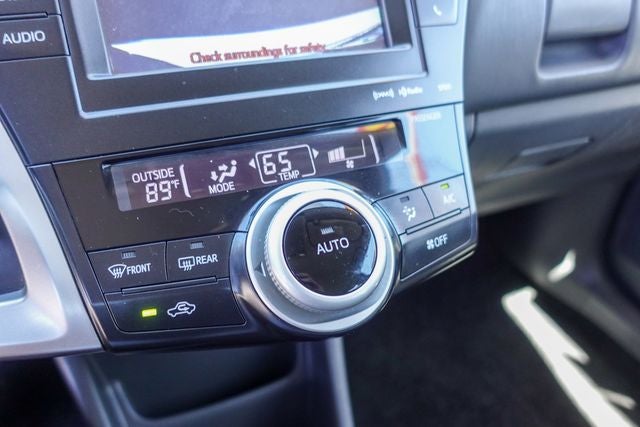 2014 Toyota Prius v Five
