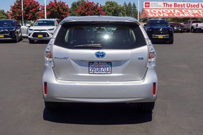 2014 Toyota Prius v Five