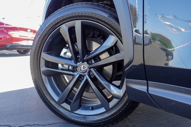 2025 Lexus NX 450h+ Luxury