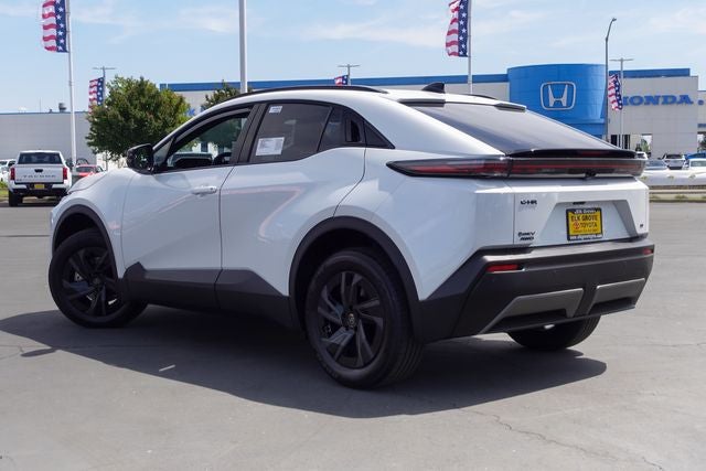 2026 Toyota C-HR SE