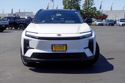 2026 Toyota C-HR XSE