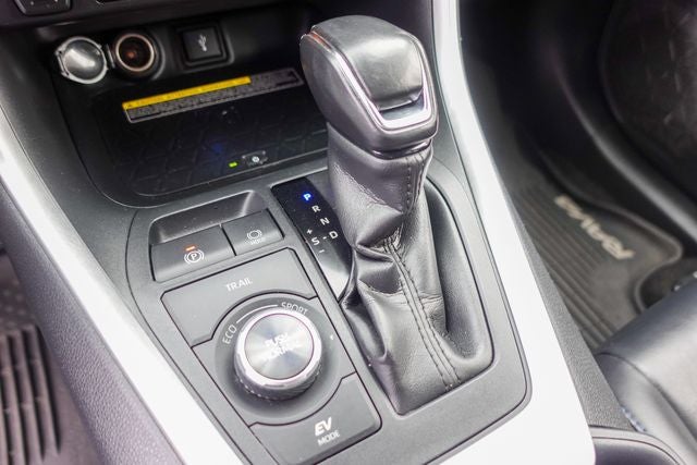 2020 Toyota RAV4 Hybrid XSE