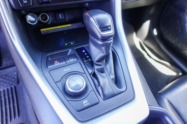 2020 Toyota RAV4 Hybrid XSE