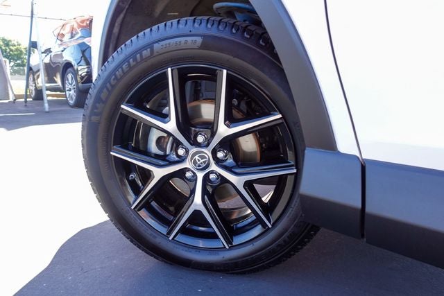 2018 Toyota RAV4 SE