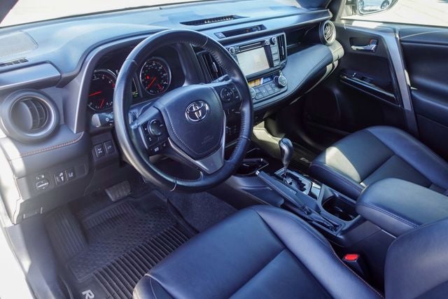 2018 Toyota RAV4 SE