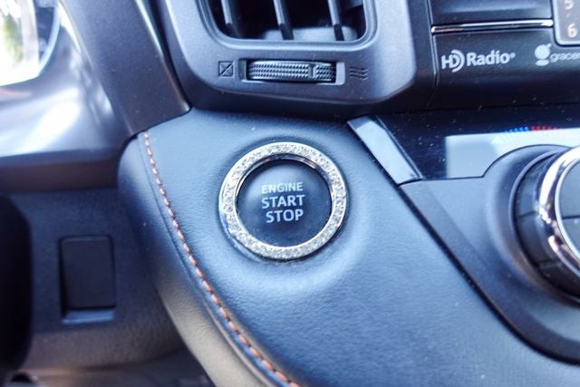 2018 Toyota RAV4 SE