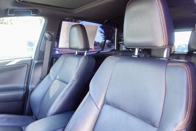 2018 Toyota RAV4 SE