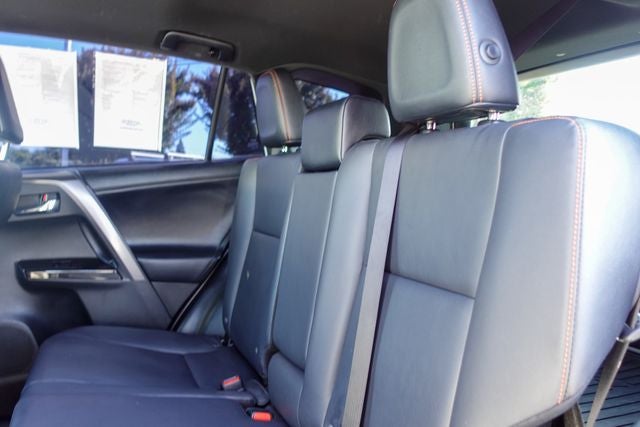 2018 Toyota RAV4 SE
