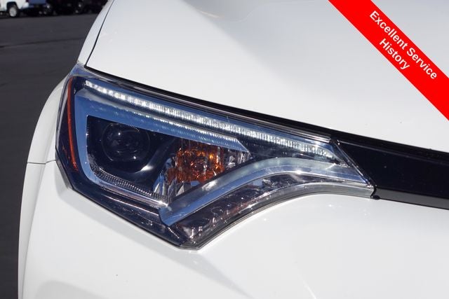2018 Toyota RAV4 SE