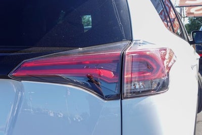 2018 Toyota RAV4 SE