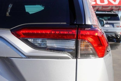 2022 Toyota RAV4 Hybrid LE