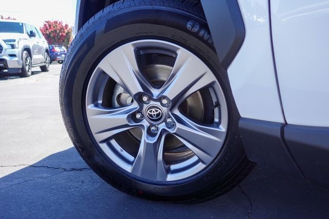 2023 Toyota RAV4 Hybrid XLE