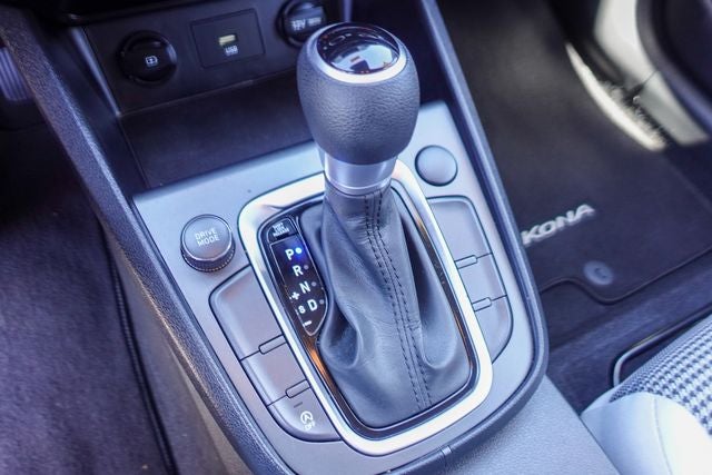 2022 Hyundai Kona SE