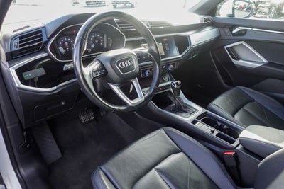 2021 Audi Q3 Premium quattro