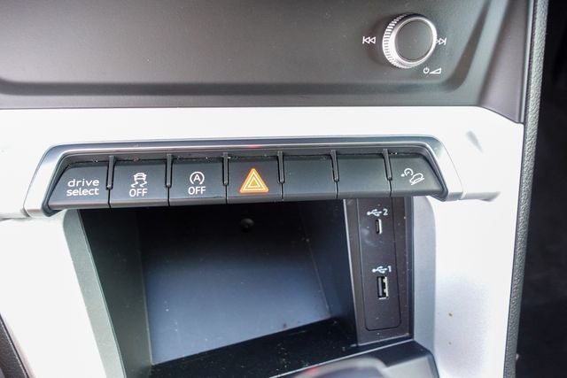 2021 Audi Q3 Premium quattro