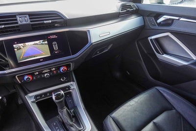 2021 Audi Q3 Premium quattro