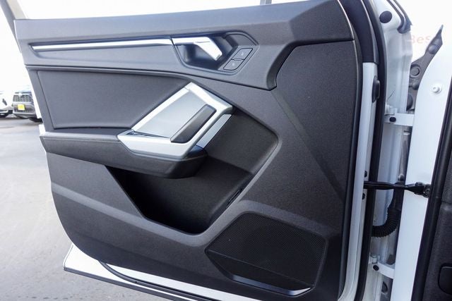 2021 Audi Q3 Premium quattro