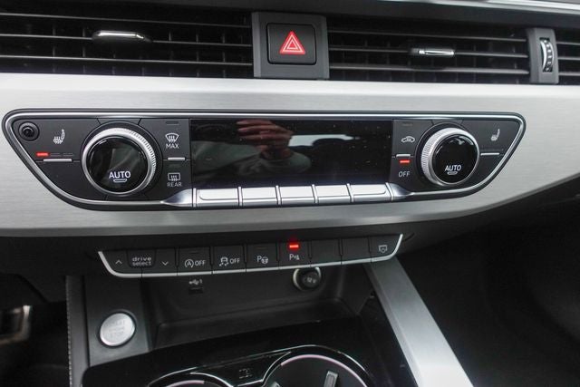2021 Audi A4 45 S line Prestige quattro