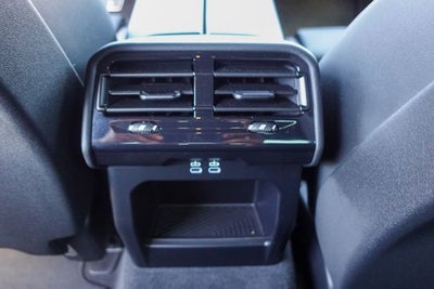 2024 BMW 5 Series 530i