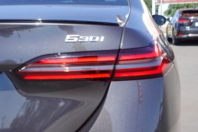 2024 BMW 5 Series 530i
