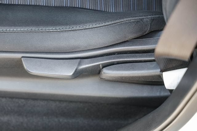 2019 Nissan LEAF S