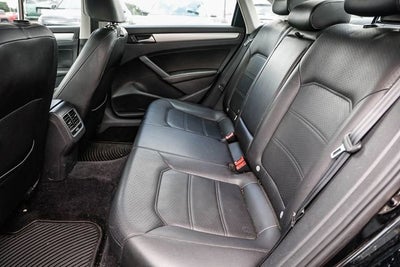 2013 Volkswagen Passat 2.5 SE