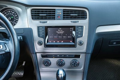 2015 Volkswagen Golf SportWagen TDI S
