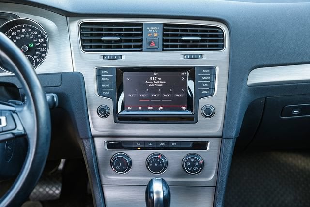 2015 Volkswagen Golf SportWagen TDI S