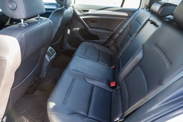 2015 Volkswagen Golf SportWagen TDI S