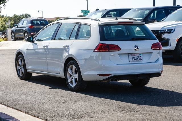 2015 Volkswagen Golf SportWagen TDI S