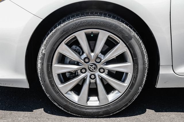 2016 Toyota Camry Hybrid LE