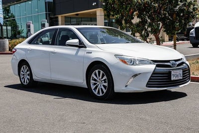 2016 Toyota Camry Hybrid LE