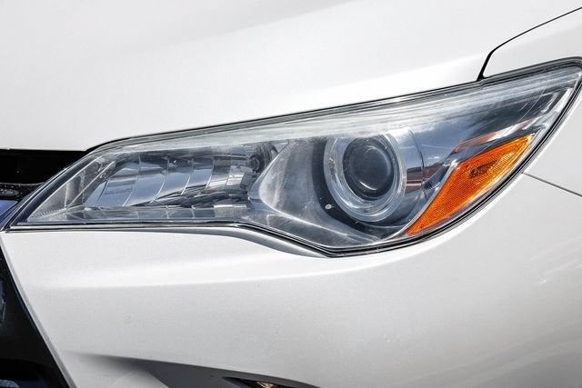 2016 Toyota Camry Hybrid LE