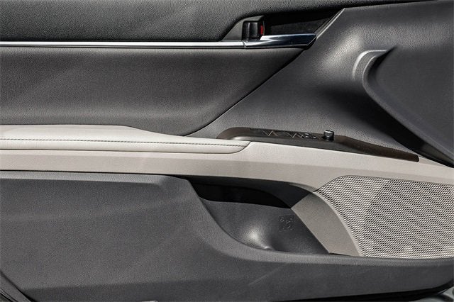 2022 Toyota Camry Hybrid XSE