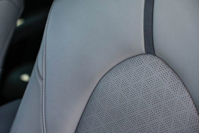 2022 Toyota Camry Hybrid XSE