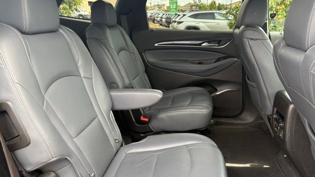 2022 Buick Enclave Essence