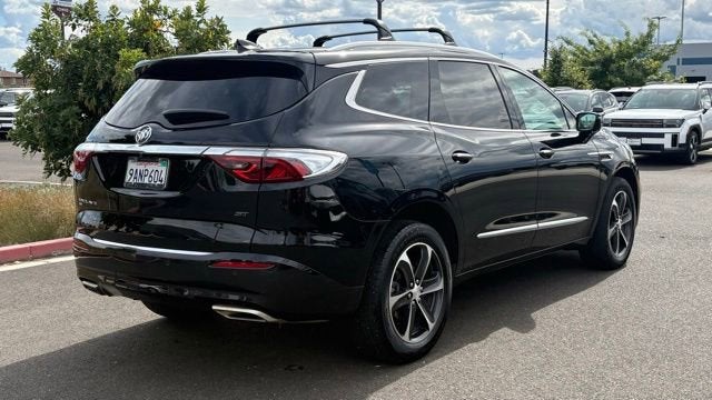 2022 Buick Enclave Essence