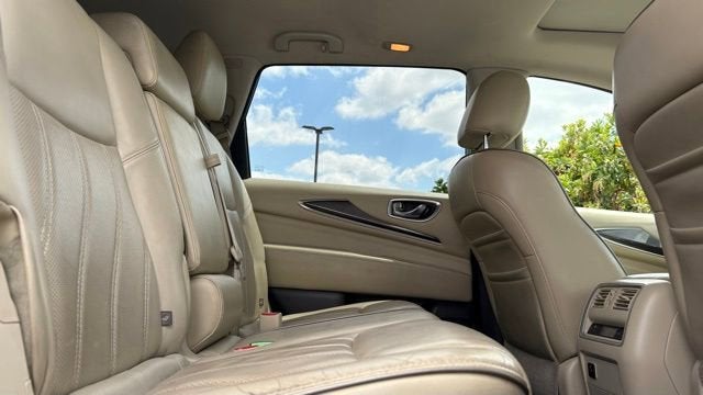 2017 INFINITI QX60 Base