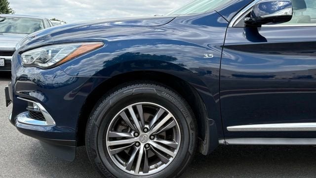 2017 INFINITI QX60 Base