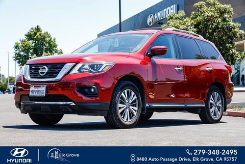 2019 Nissan Pathfinder SV