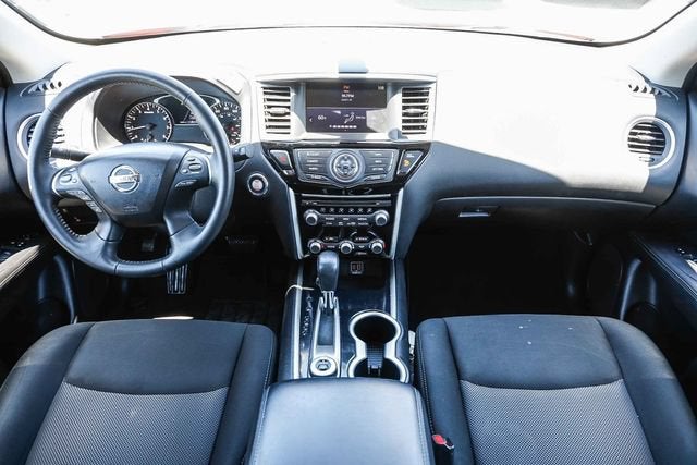 2019 Nissan Pathfinder SV