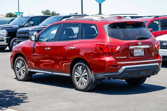 2019 Nissan Pathfinder SV
