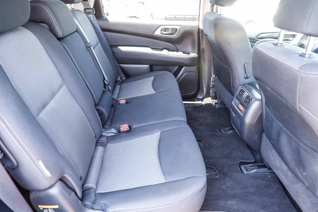 2019 Nissan Pathfinder SV