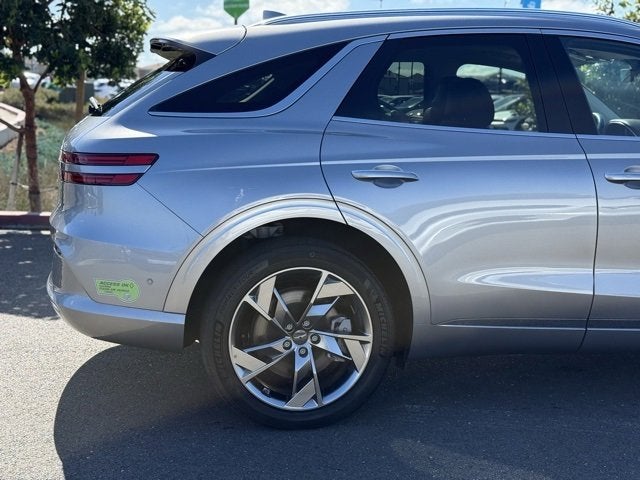 2023 Genesis Electrified GV70 Advanced