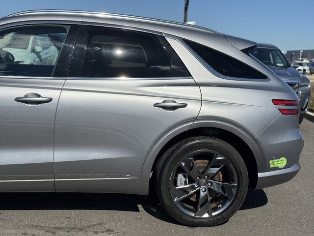 2023 Genesis Electrified GV70 Advanced