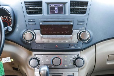 2012 Toyota Highlander SE