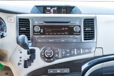 2013 Toyota Sienna LE
