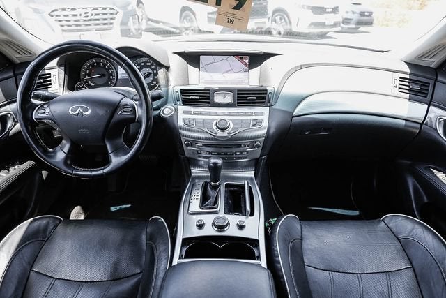 2017 INFINITI Q70L 3.7