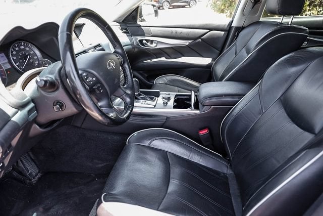 2017 INFINITI Q70L 3.7