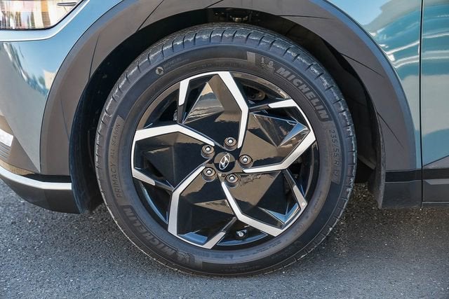 2024 Hyundai IONIQ 5 SE